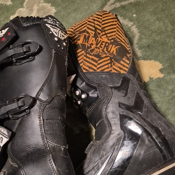 Kids Studded Black Motorcycle Boots - Picture 8 of 9